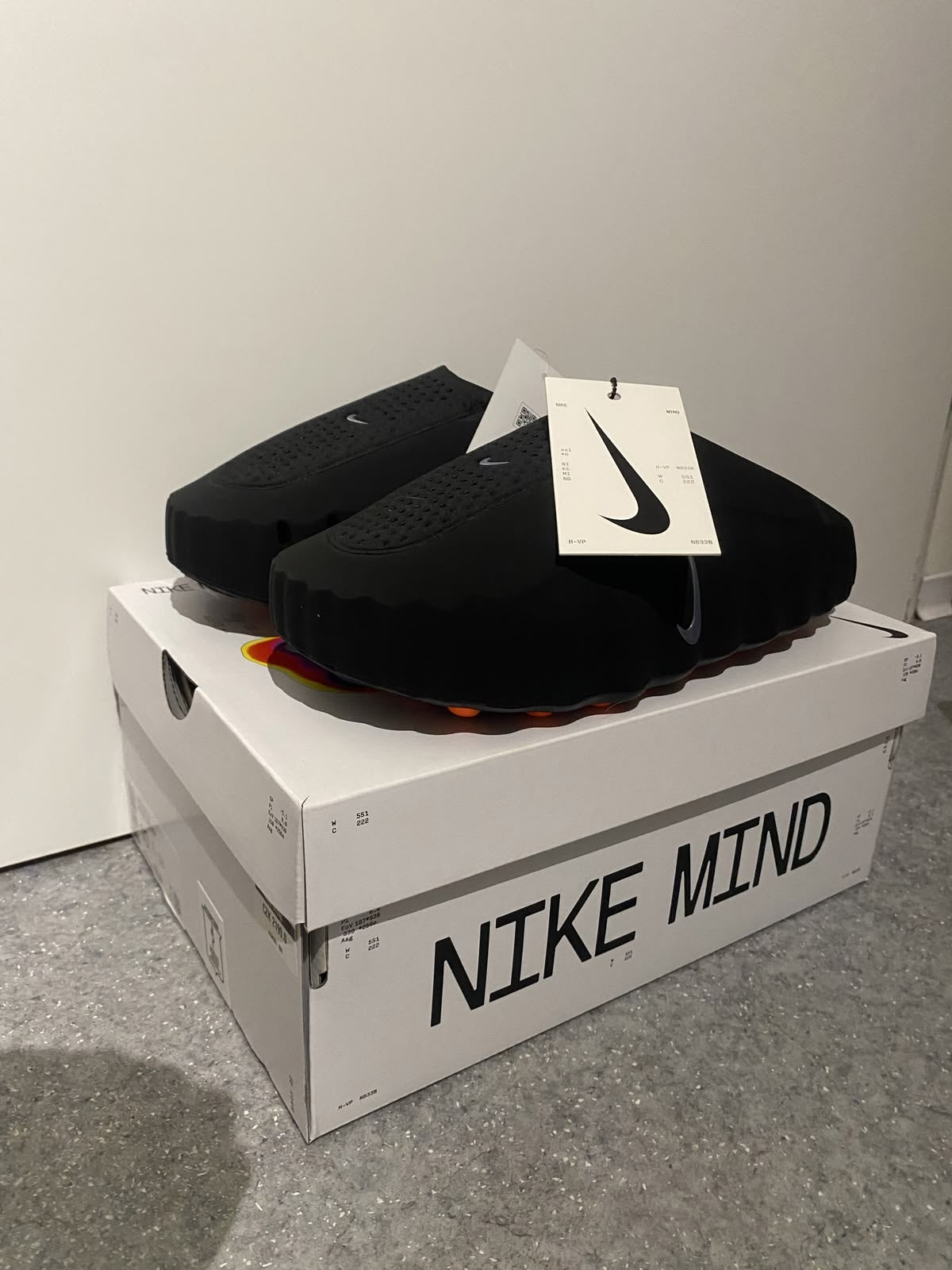 NIKE MIND 001